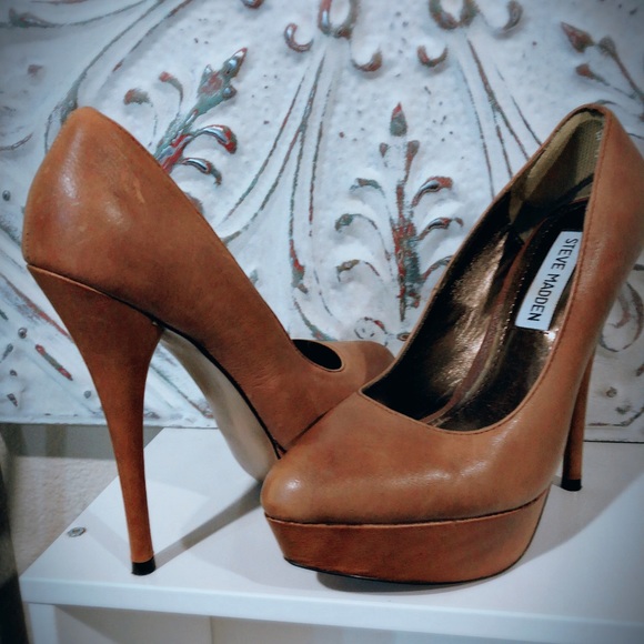 Steve Madden platform heels - Picture 3 of 3